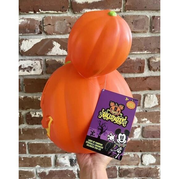 2024 Disney Parks medium Mickey Mouse Light Up Pumpkin Jack-O-Lantern Blow Mold - Picture 6 of 8